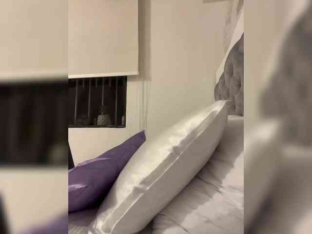 SallyeLeins webcam