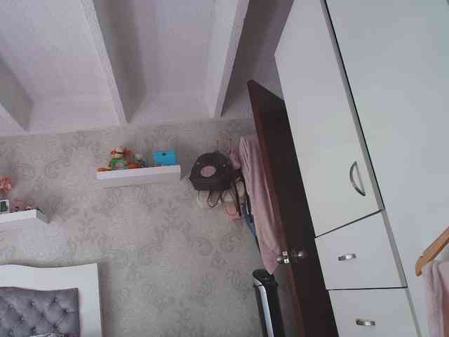 SallyeLeins webcam