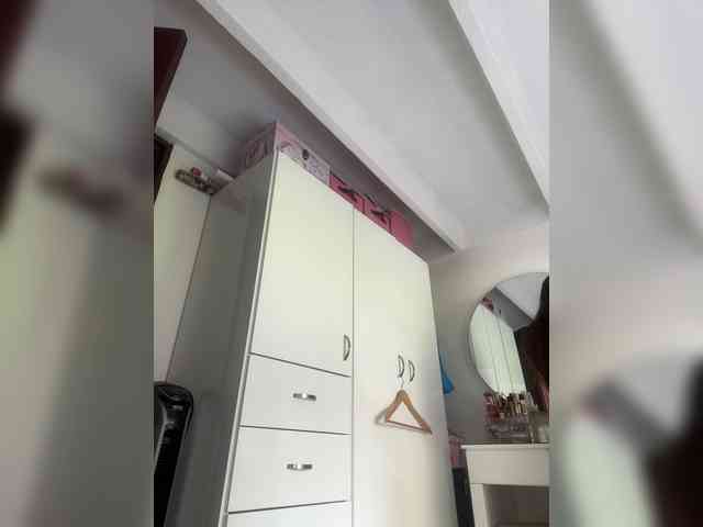 SallyeLeins webcam