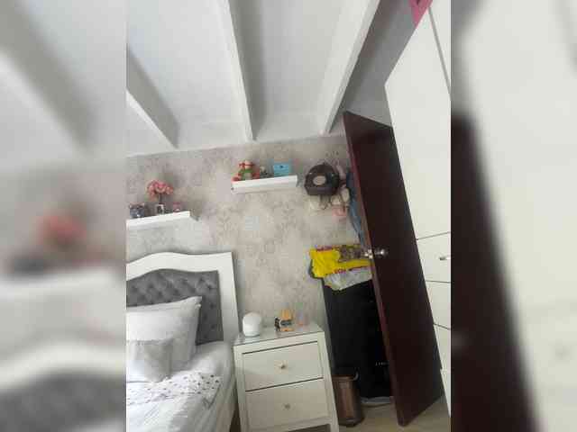 SallyeLeins webcam