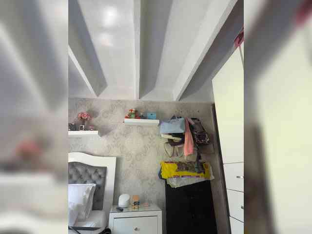 SallyeLeins webcam
