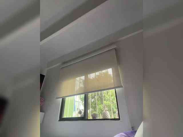 SallyeLeins webcam