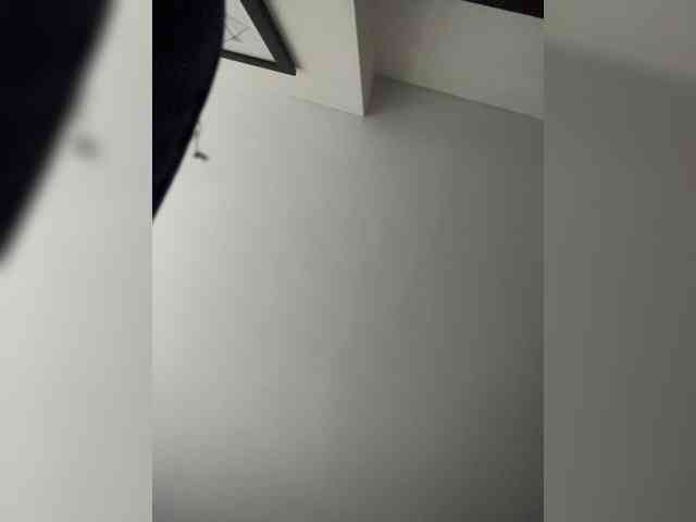 SallyeLeins webcam