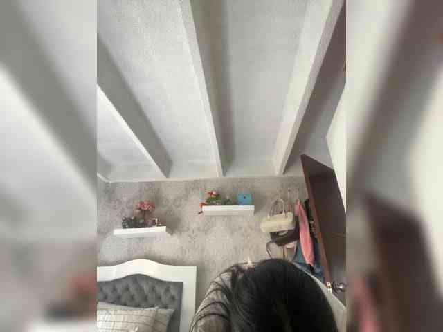 SallyeLeins webcam