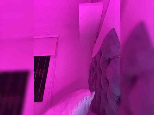 SallyeLeins webcam