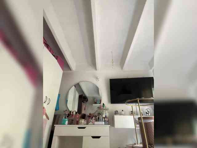 SallyeLeins webcam