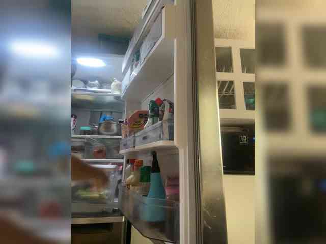 SallyeLeins webcam