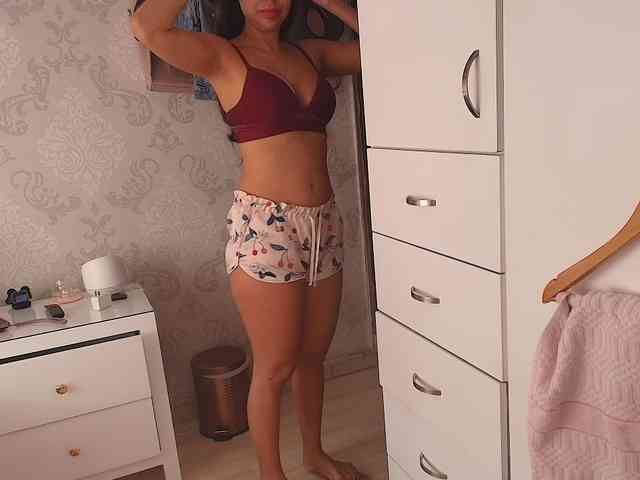SallyeLeins Live Webcam on BongaCams