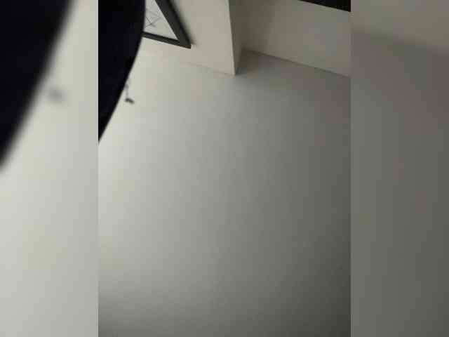 SallyeLeins webcam