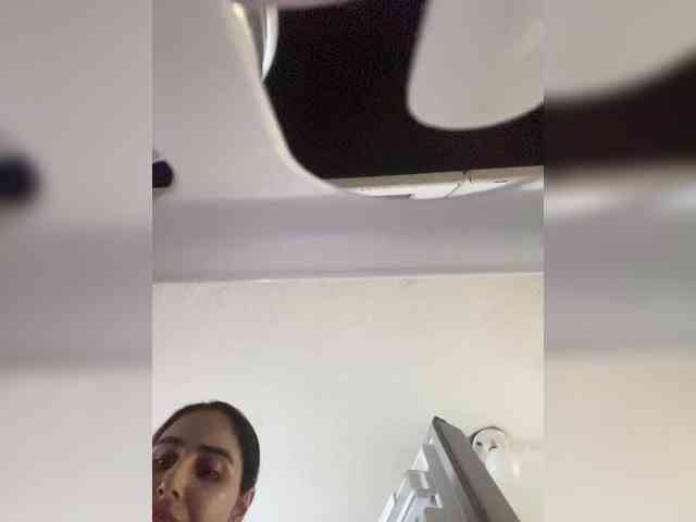 SallyeLeins Sex Cam Show