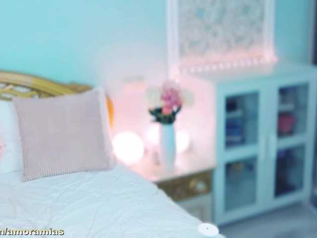 amoramias live sex