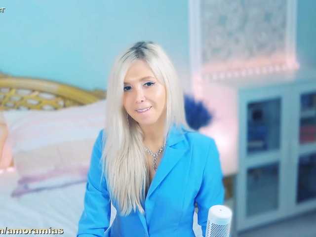Amoramias live cam preview