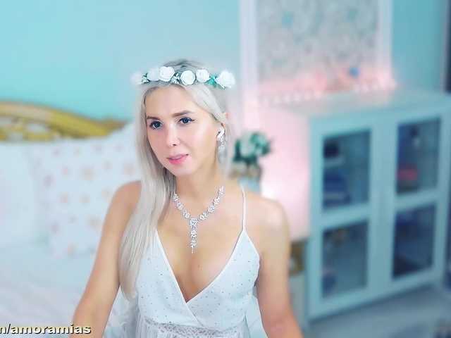 amoramias live sex