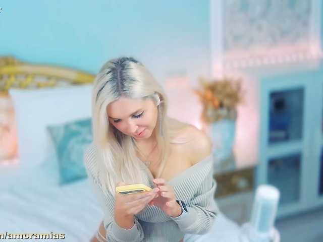 Amoramias live cam on BongaCams