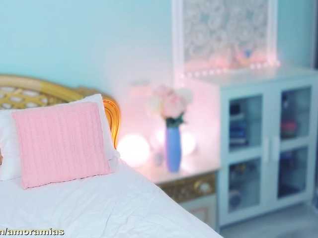 Amoramias's BongaCams show and profile