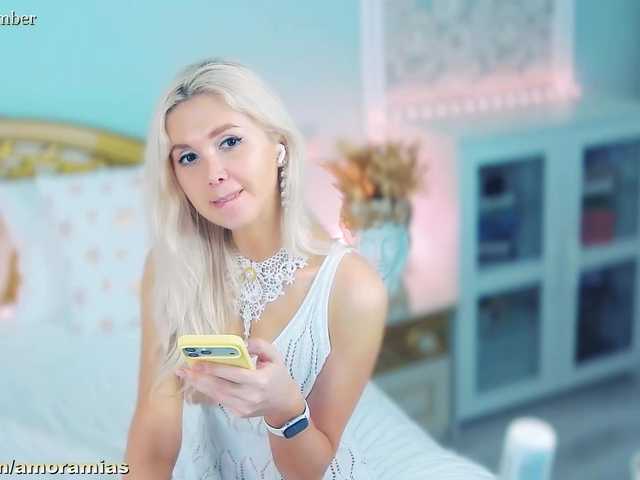 Amoramias live cam on BongaCams