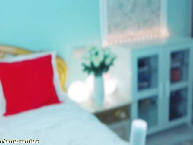Amoramias live webcam show
