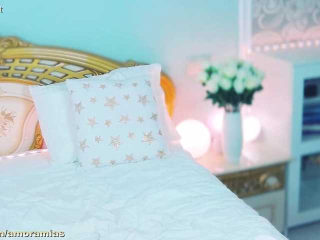 Amoramias live cam on BongaCams