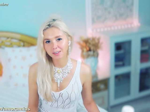 Amoramias live cam preview