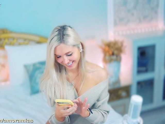 Amoramias live cam on BongaCams