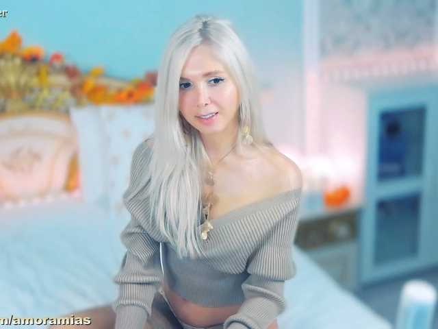 Amoramias live cam preview