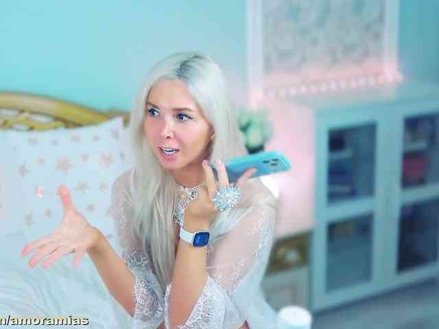 Amoramias Sex Cam Show