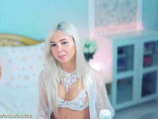 Amoramias Sex Cam Show