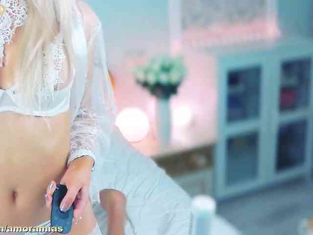Amoramias Live Webcam on BongaCams