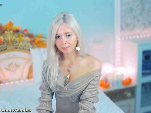 Amoramias Live Webcam on BongaCams