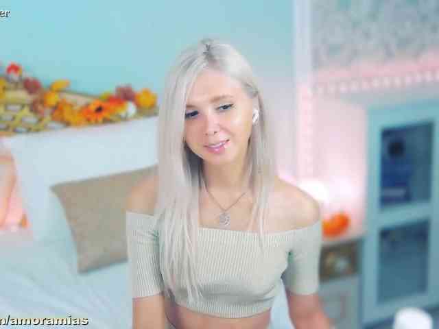 Amoramias's webcam live show