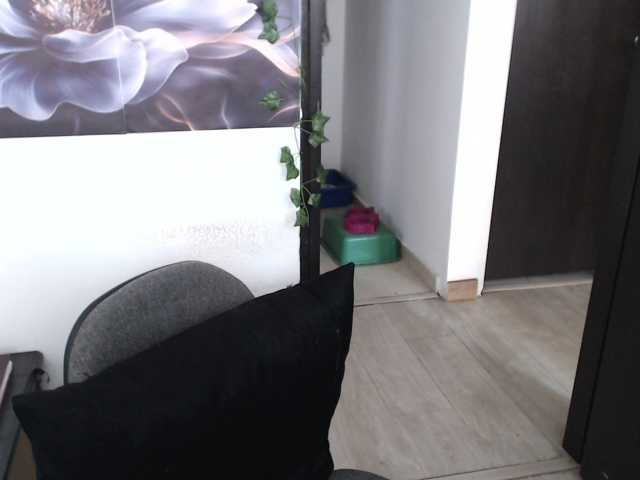 sweetsalo live cam on BongaCams