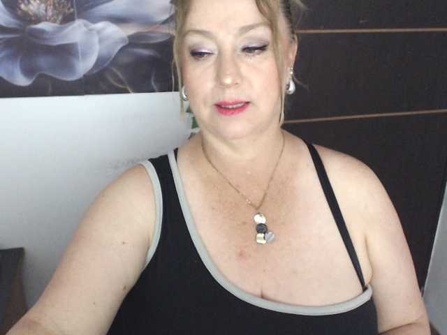 sweetsalo webcam bongacams model stream image
