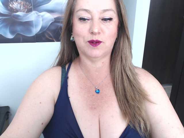 sweetsalo live cam on BongaCams