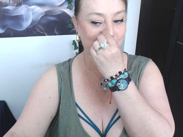 sweetsalo live webcam show