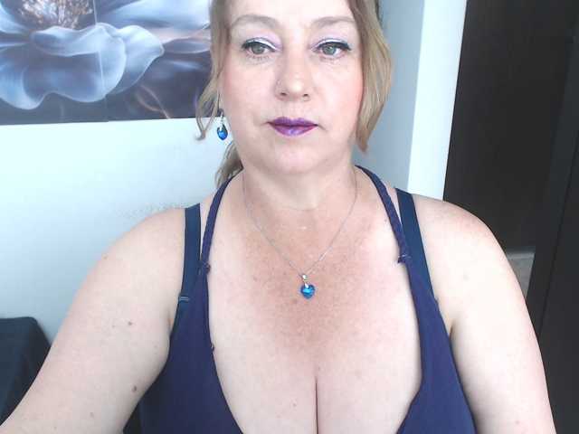 sweetsalo live cam on BongaCams