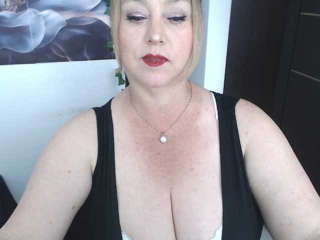 sweetsalo live cam on BongaCams