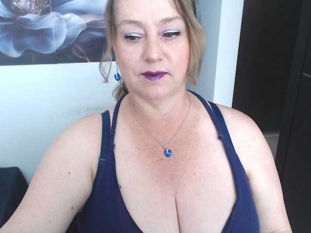 sweetsalo live cam on BongaCams