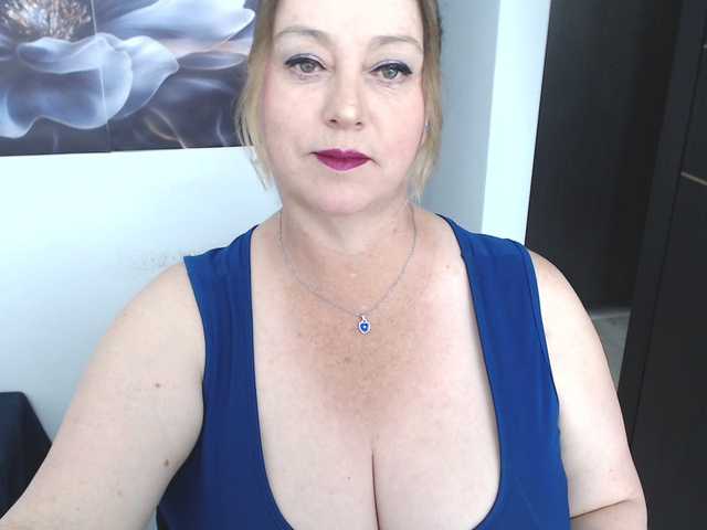 sweetsalo live cam on BongaCams