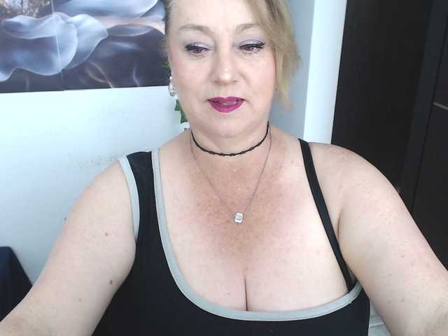 sweetsalo live webcam show