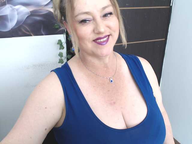 sweetsalo, en vivo ahora en BongaCams