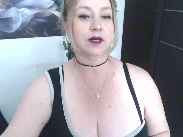sweetsalo webcam
