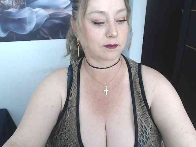 sweetsalo webcam