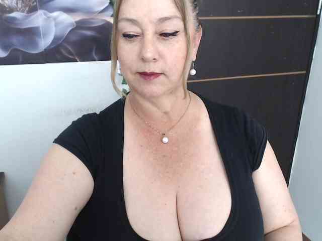 sweetsalo webcam