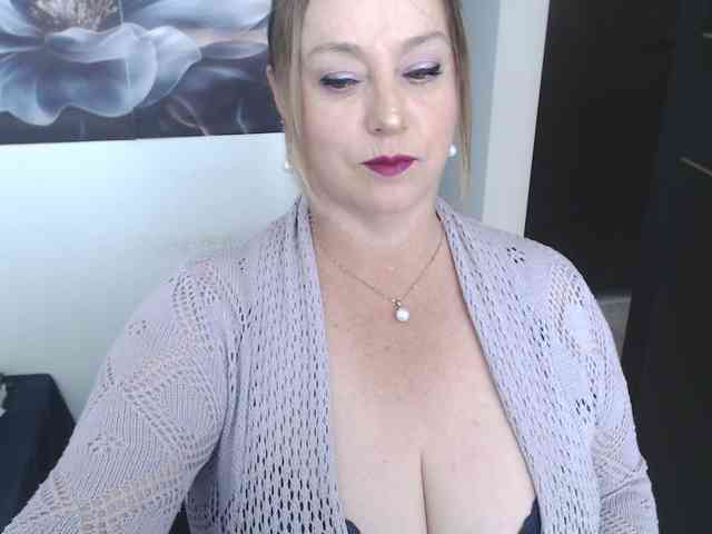 sweetsalo webcam