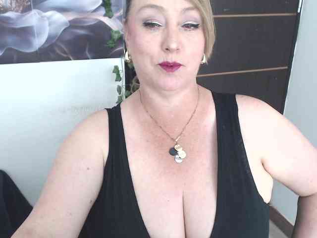 sweetsalo webcam