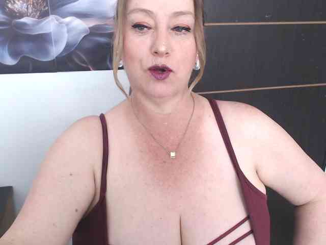 sweetsalo webcam