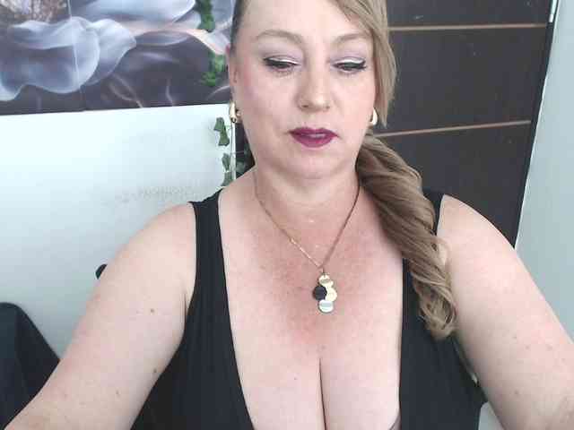 sweetsalo webcam