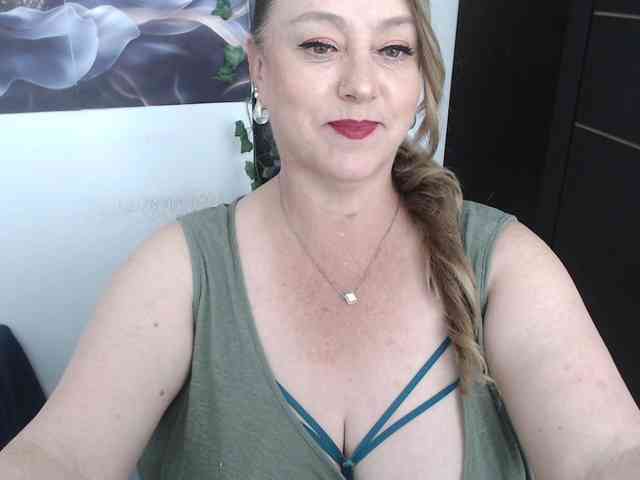 sweetsalo webcam