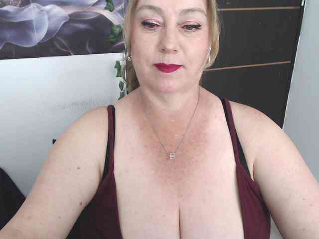 sweetsalo webcam