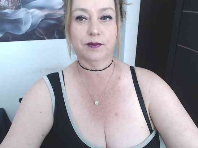 sweetsalo webcam
